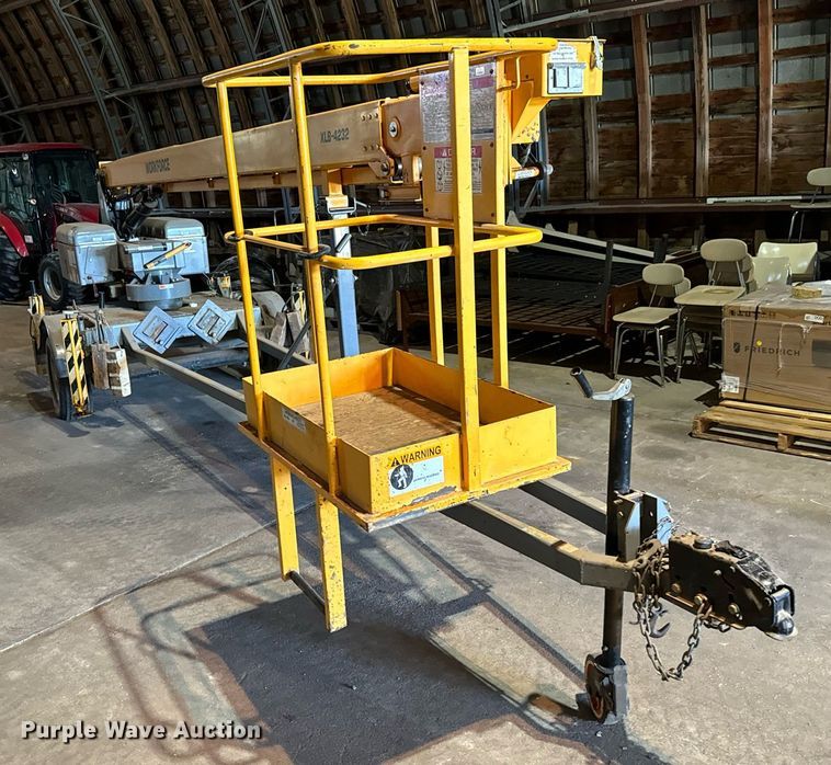 image for item DO1744 1997 Workforce  XLB-4232 boom lift