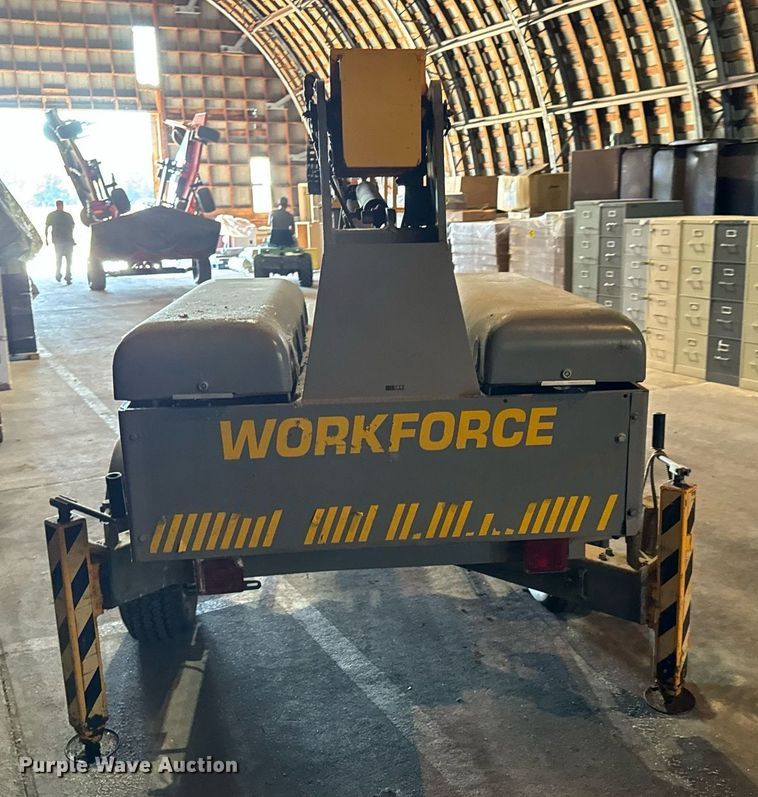 image for item DO1744 1997 Workforce  XLB-4232 boom lift