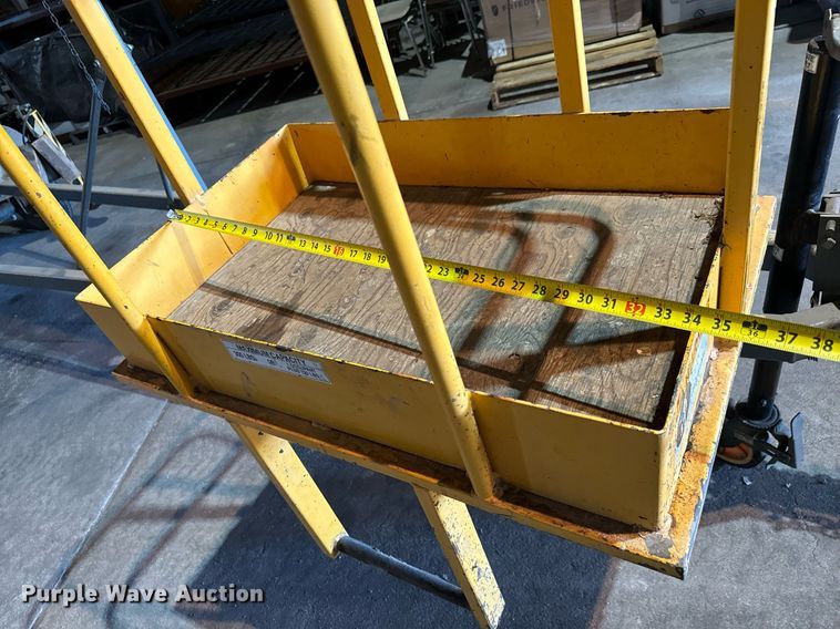 image for item DO1744 1997 Workforce  XLB-4232 boom lift