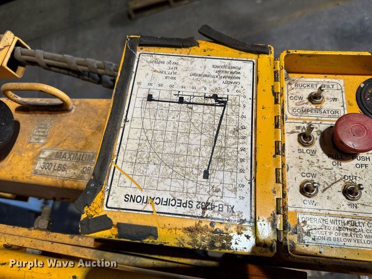 image for item DO1744 1997 Workforce  XLB-4232 boom lift