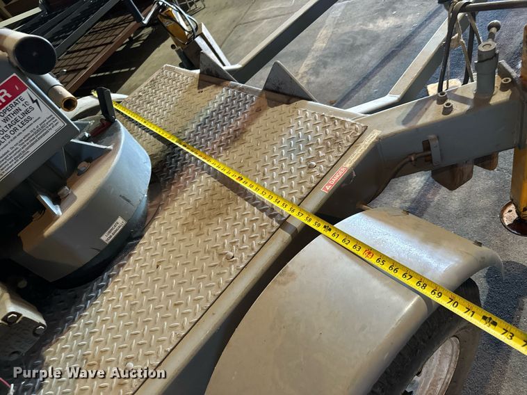 image for item DO1744 1997 Workforce  XLB-4232 boom lift