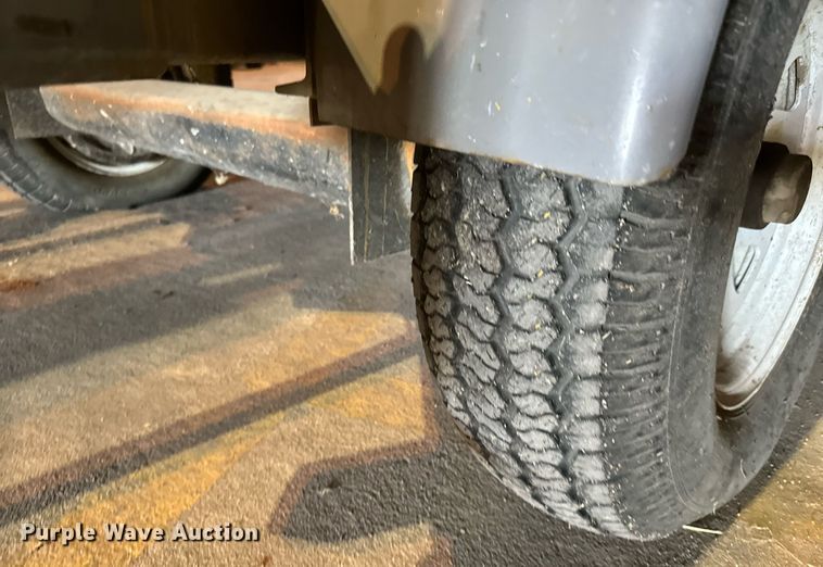 image for item DO1744 1997 Workforce  XLB-4232 boom lift