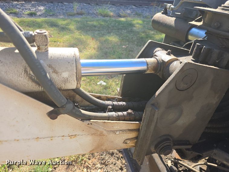 image for item DO7711 1989 Bobcat 3023 trencher