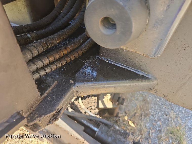 image for item DO7711 1989 Bobcat 3023 trencher