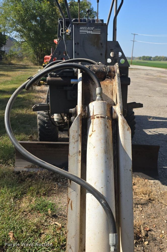 image for item DO7711 1989 Bobcat 3023 trencher