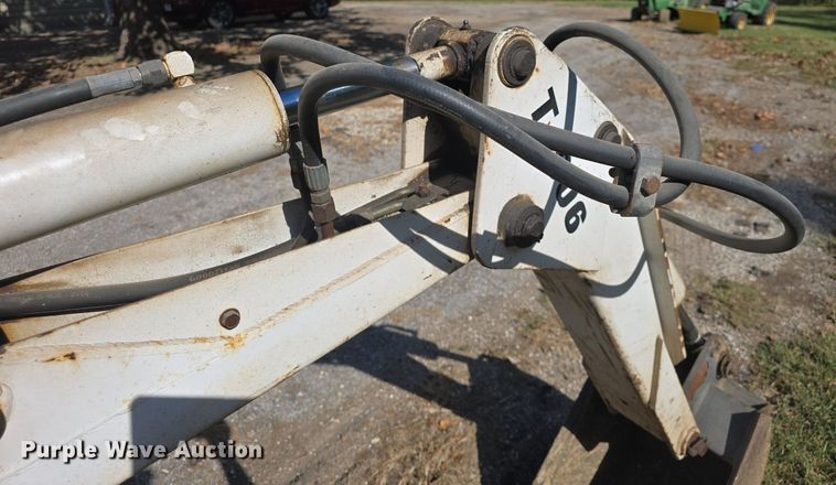 image for item DO7711 1989 Bobcat 3023 trencher