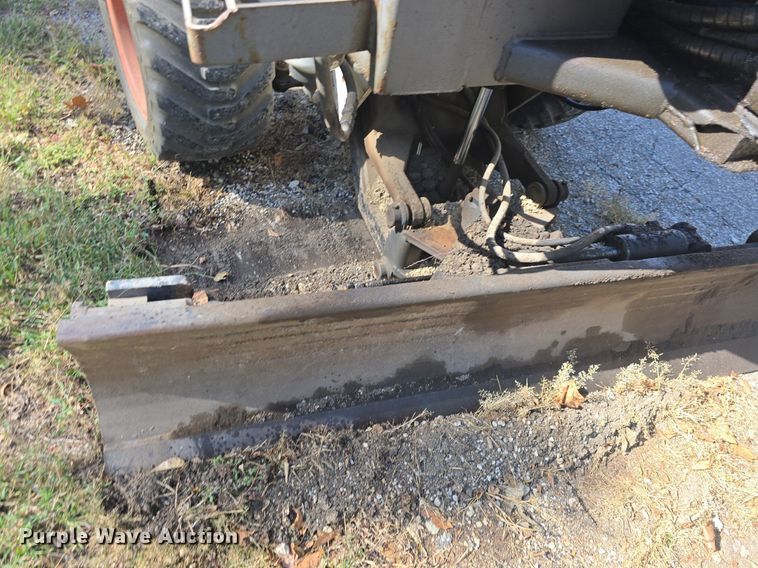 image for item DO7711 1989 Bobcat 3023 trencher