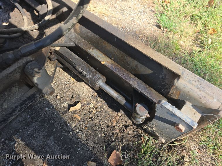 image for item DO7711 1989 Bobcat 3023 trencher