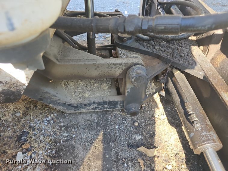 image for item DO7711 1989 Bobcat 3023 trencher