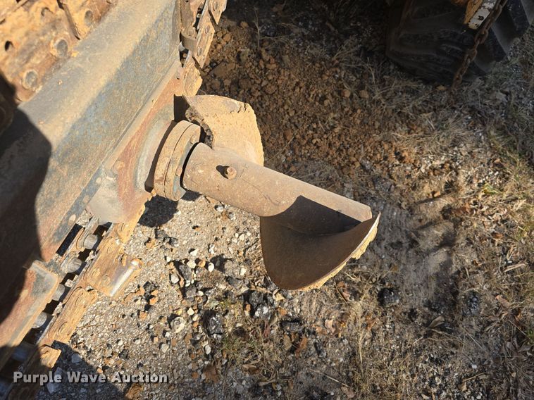 image for item DO7711 1989 Bobcat 3023 trencher