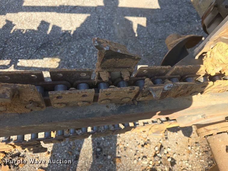 image for item DO7711 1989 Bobcat 3023 trencher