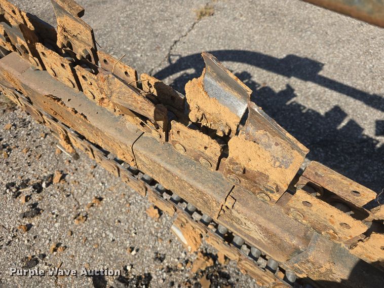 image for item DO7711 1989 Bobcat 3023 trencher