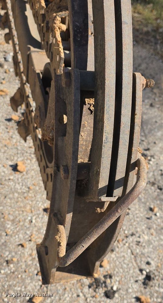 image for item DO7711 1989 Bobcat 3023 trencher