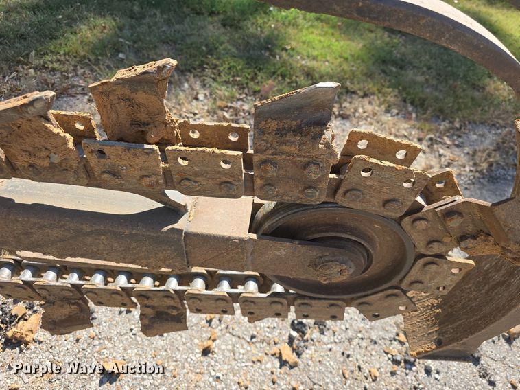 image for item DO7711 1989 Bobcat 3023 trencher