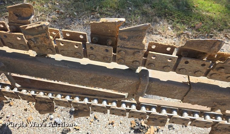 image for item DO7711 1989 Bobcat 3023 trencher