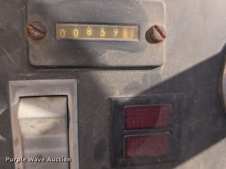 image for item DO7711 1989 Bobcat 3023 trencher