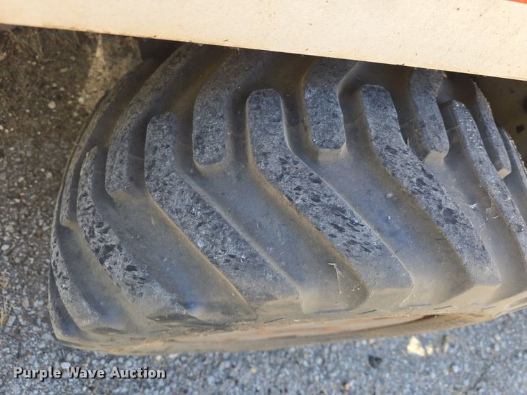 image for item DO7711 1989 Bobcat 3023 trencher