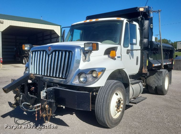 image for item DQ3704 2012 International  7400 SBA  dump truck