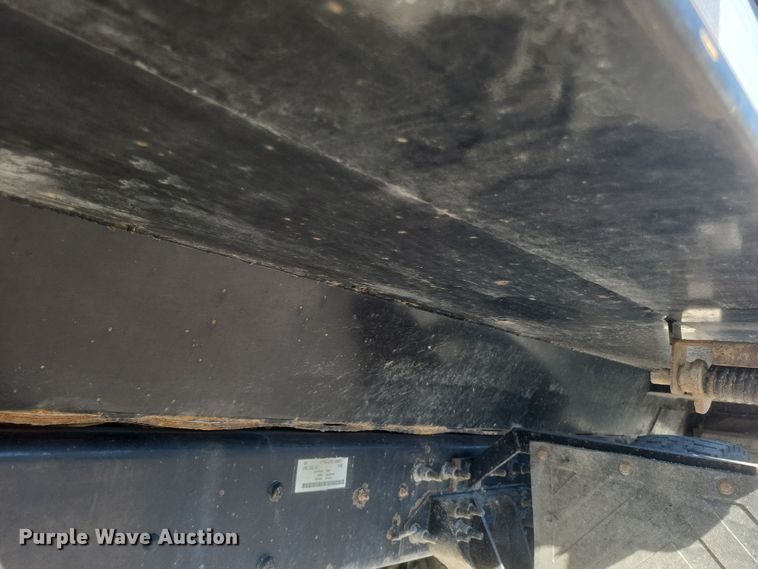 image for item DQ3704 2012 International  7400 SBA  dump truck