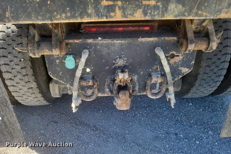 image for item DQ3704 2012 International  7400 SBA  dump truck