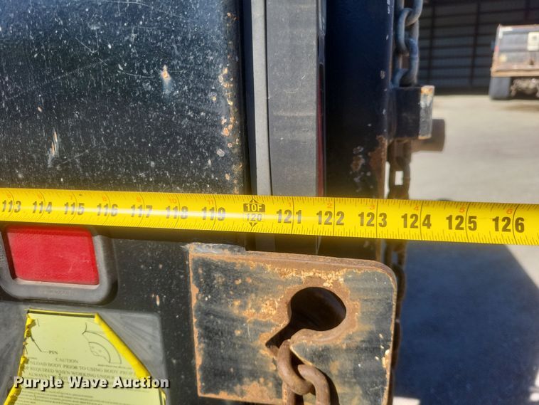 image for item DQ3704 2012 International  7400 SBA  dump truck