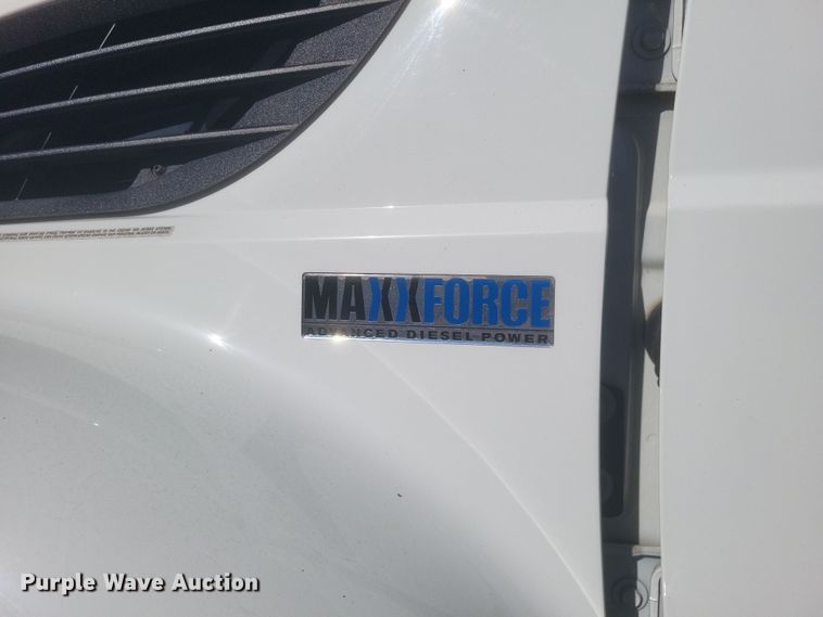 image for item DQ3704 2012 International  7400 SBA  dump truck