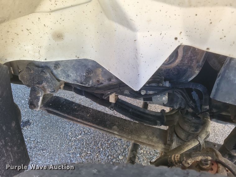 image for item DQ3704 2012 International  7400 SBA  dump truck