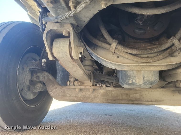 image for item DQ3704 2012 International  7400 SBA  dump truck