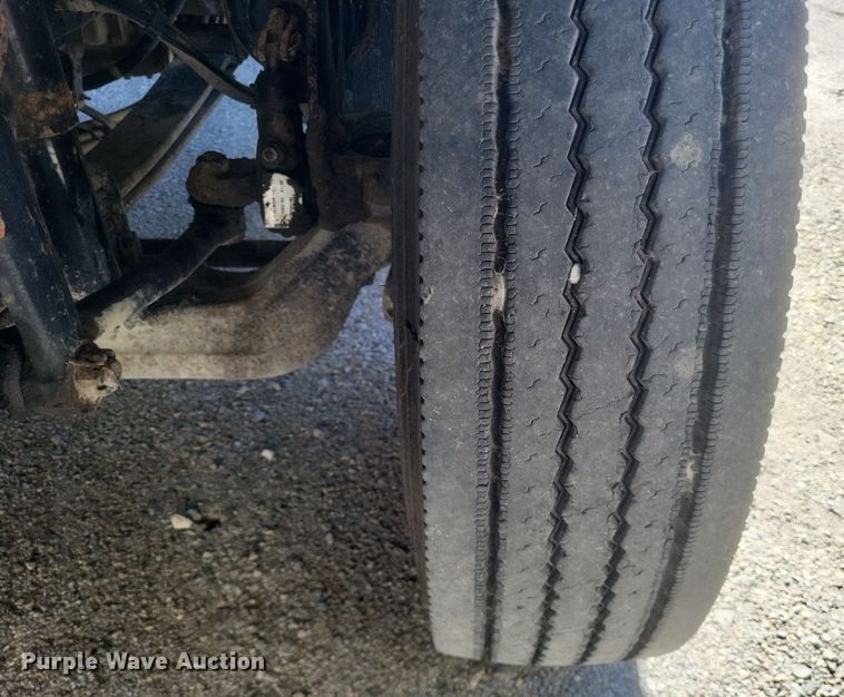 image for item DQ3704 2012 International  7400 SBA  dump truck