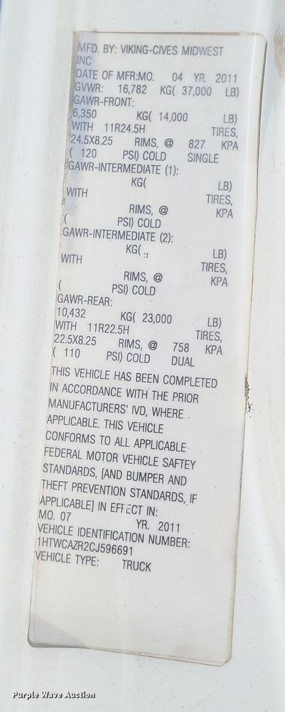 image for item DQ3704 2012 International  7400 SBA  dump truck