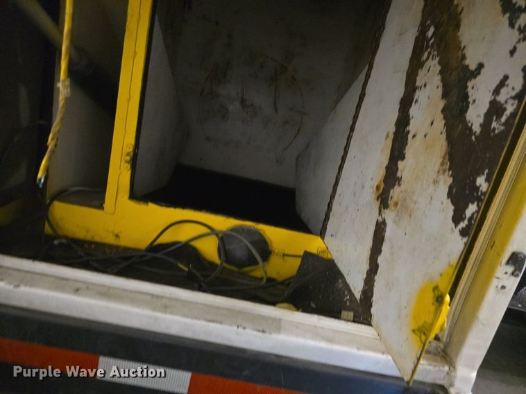 image for item DQ5159 2001 Caterpillar  SR4 generator