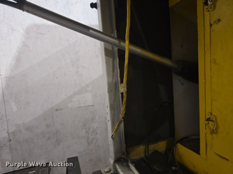 image for item DQ5159 2001 Caterpillar  SR4 generator