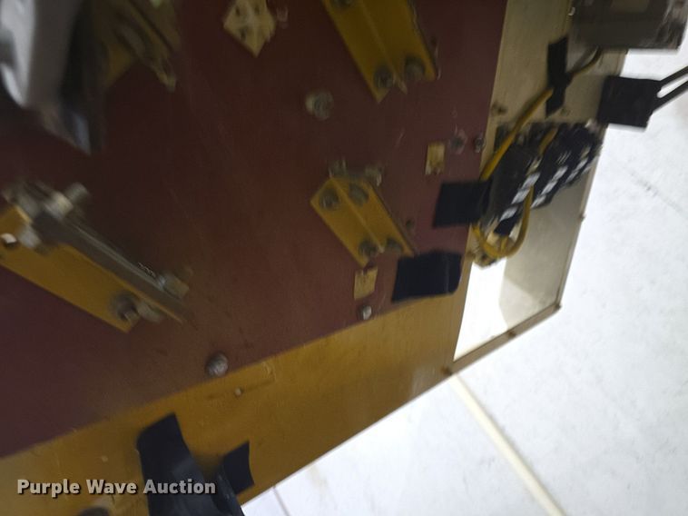 image for item DQ5159 2001 Caterpillar  SR4 generator