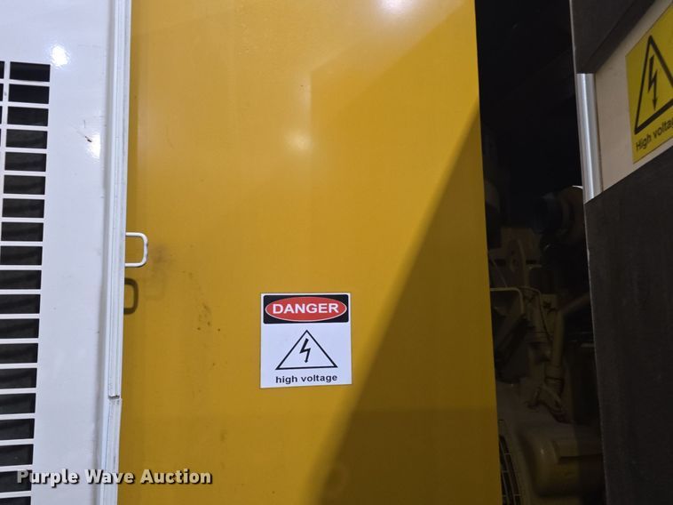 image for item DQ5159 2001 Caterpillar  SR4 generator