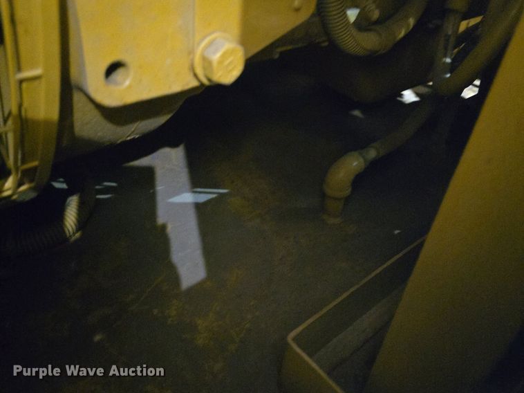 image for item DQ5159 2001 Caterpillar  SR4 generator