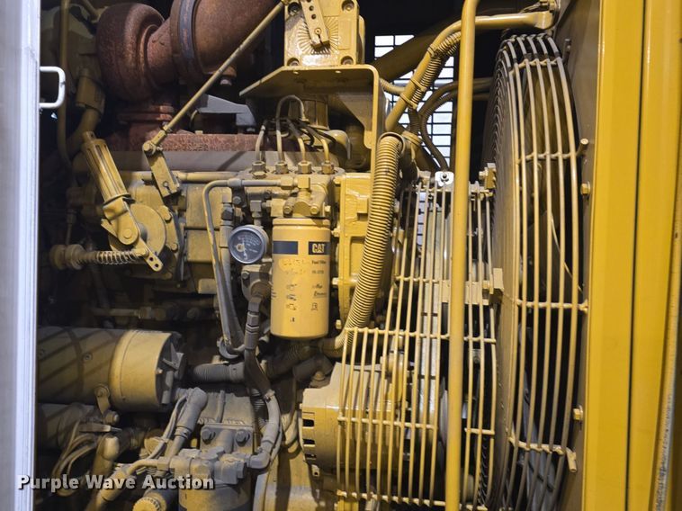 image for item DQ5159 2001 Caterpillar  SR4 generator