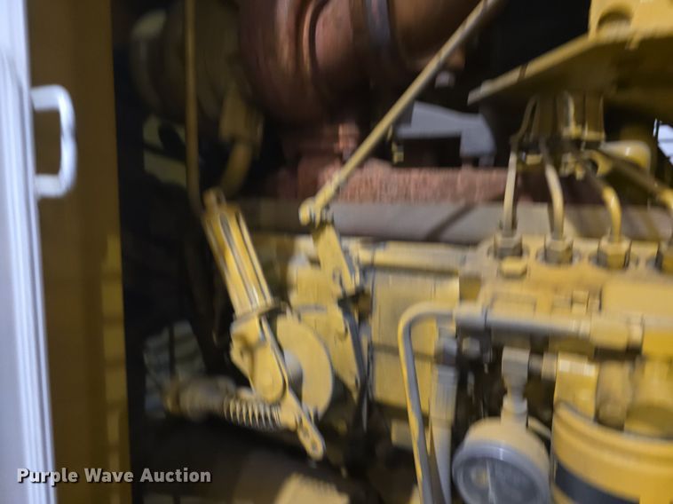 image for item DQ5159 2001 Caterpillar  SR4 generator