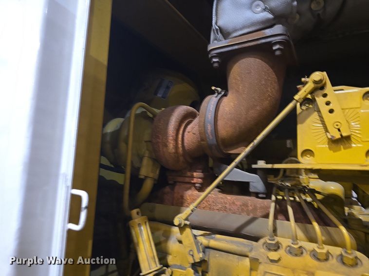 image for item DQ5159 2001 Caterpillar  SR4 generator
