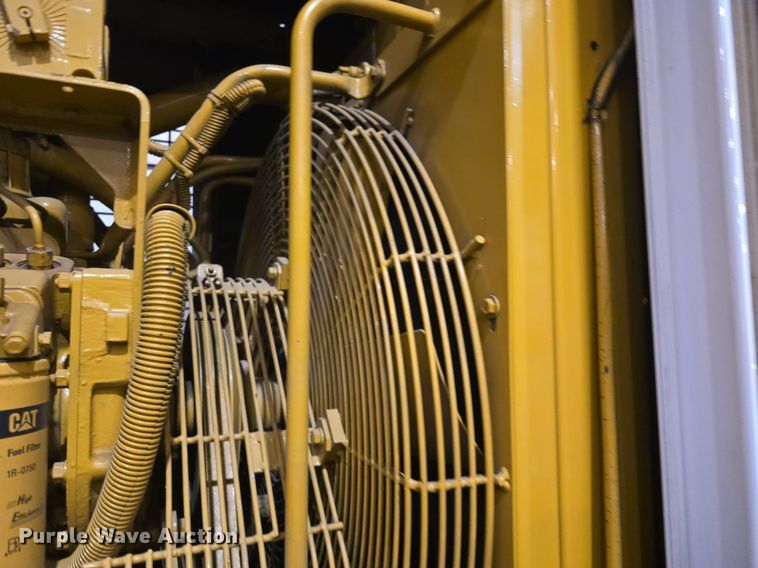 image for item DQ5159 2001 Caterpillar  SR4 generator