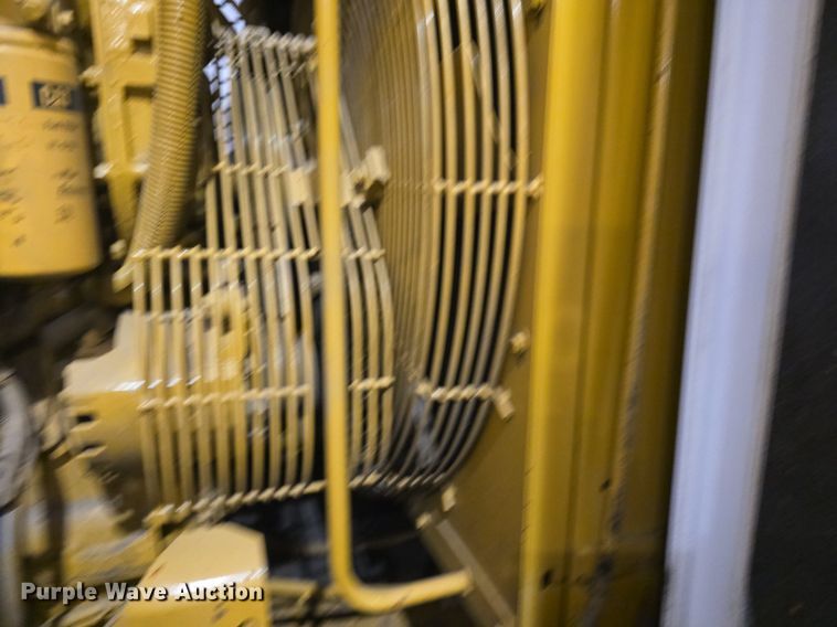 image for item DQ5159 2001 Caterpillar  SR4 generator