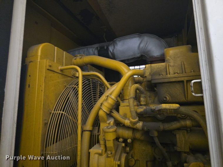 image for item DQ5159 2001 Caterpillar  SR4 generator
