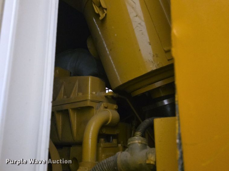 image for item DQ5159 2001 Caterpillar  SR4 generator