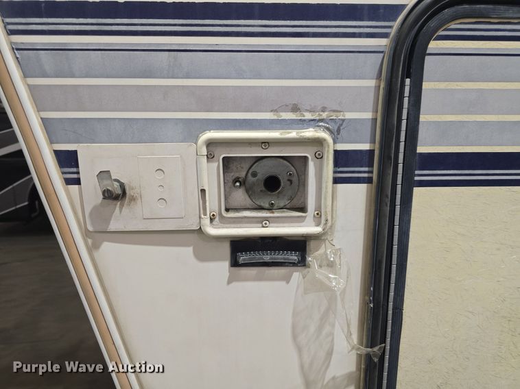 image for item DQ5161 1993 Travel Supreme camper