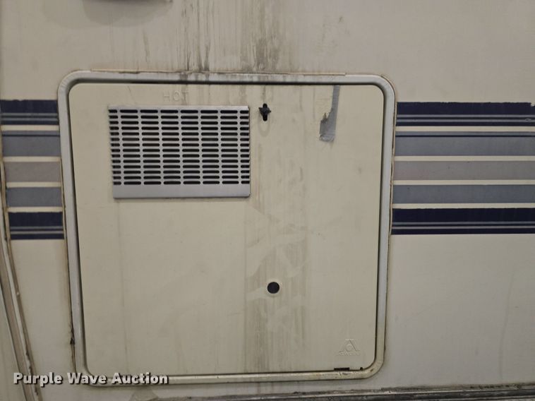 image for item DQ5161 1993 Travel Supreme camper