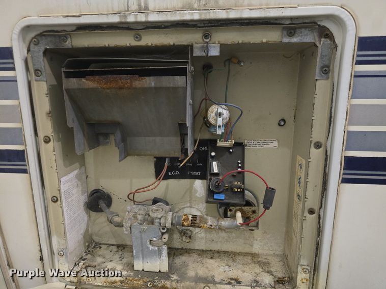 image for item DQ5161 1993 Travel Supreme camper