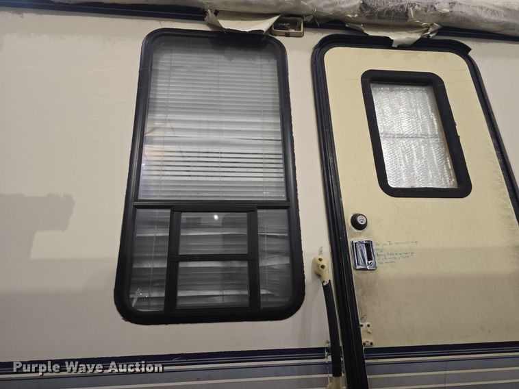 image for item DQ5161 1993 Travel Supreme camper