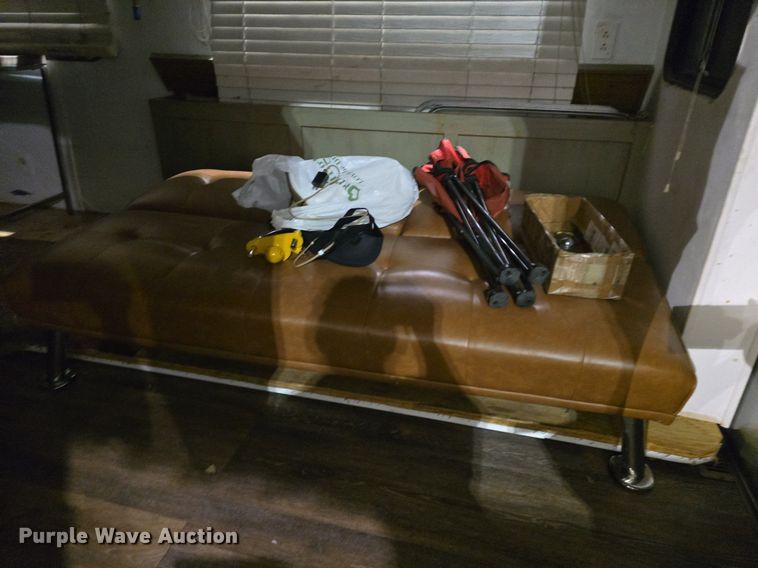 image for item DQ5161 1993 Travel Supreme camper