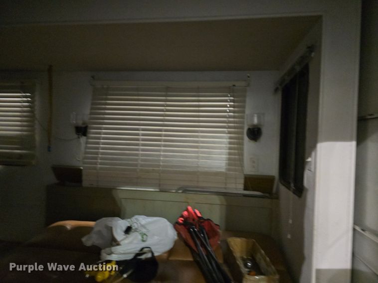 image for item DQ5161 1993 Travel Supreme camper