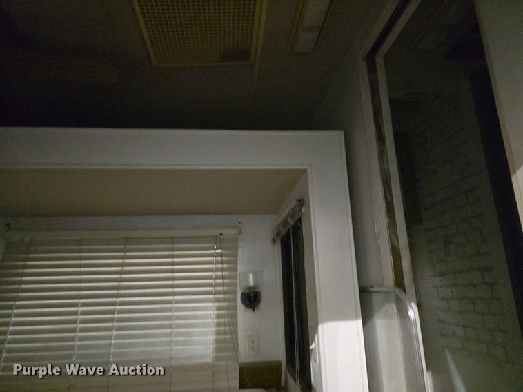 image for item DQ5161 1993 Travel Supreme camper