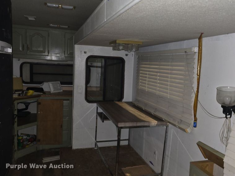 image for item DQ5161 1993 Travel Supreme camper